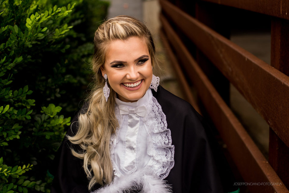 Ensaio de Formatura na Feevale NH | Ana Paula Ostjen - Fisioterapia