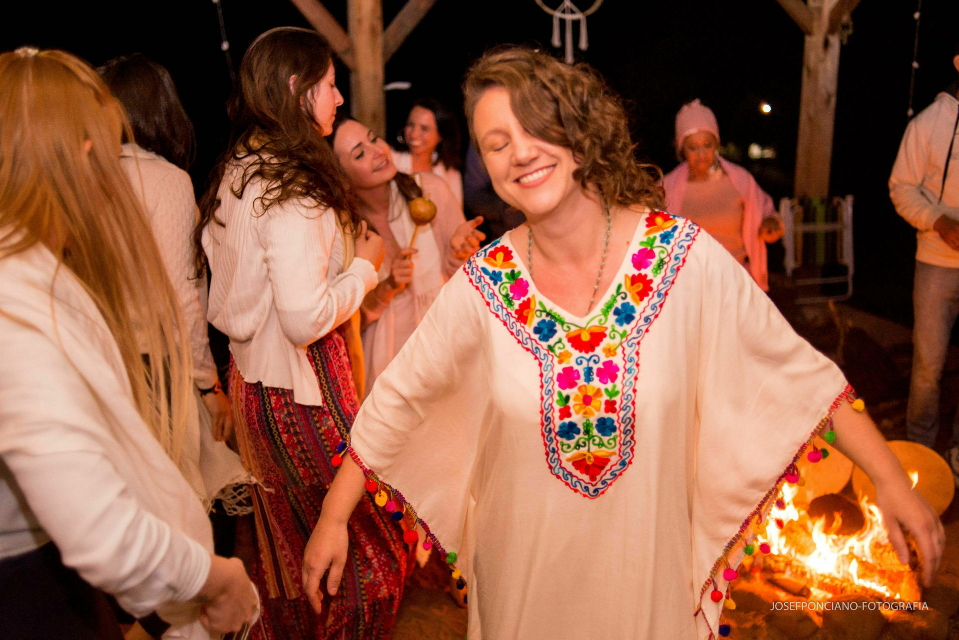 Foto Casamento Xamânico: O que é, como funciona e por que celebrar essa união espiritual Foto Casamento Xamânico: O que é, como funciona e por que celebrar essa união espiritual - Imagem 4