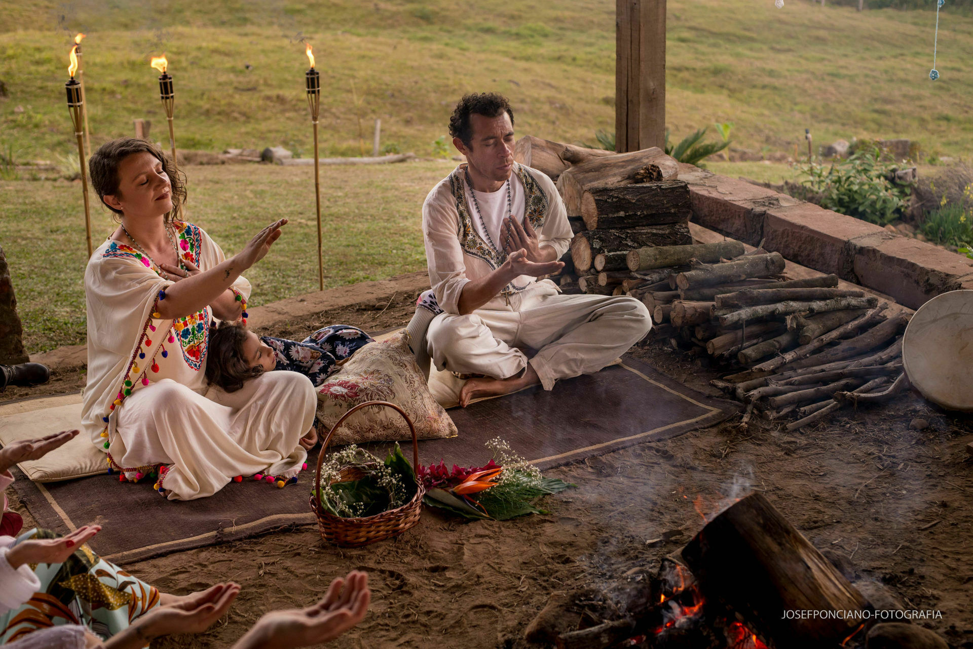 Foto Casamento Xamânico: O que é, como funciona e por que celebrar essa união espiritual Foto Casamento Xamânico: O que é, como funciona e por que celebrar essa união espiritual - Imagem 1