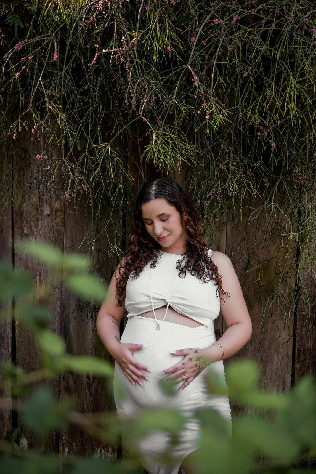 Foto Ensaio Gestante em Estúdio: Por Que Registrar Esse Momento Tão Especial? - Imagem 1