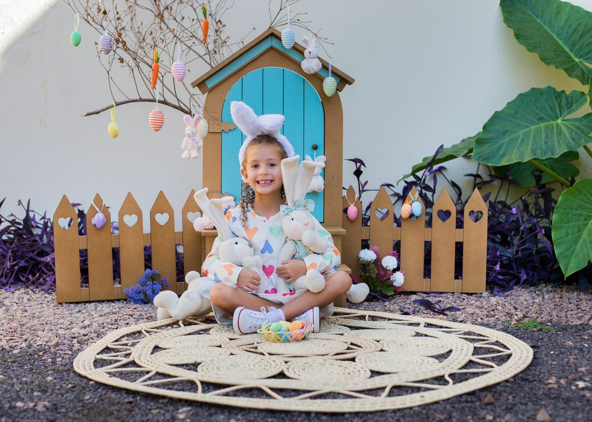 Foto Ensaio de Páscoa em estúdio: quando a memória ganha intenção Foto Ensaio de Páscoa em estúdio: quando a memória ganha intenção - Imagem 1